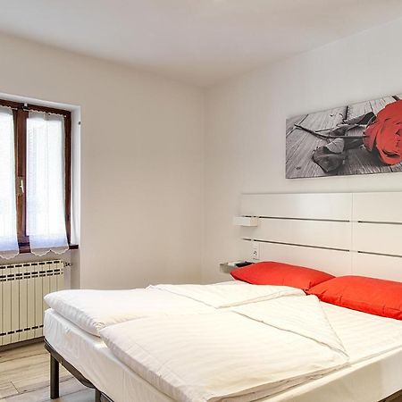 فيلا Casa Raffaele مالتشيزينيه المظهر الخارجي الصورة